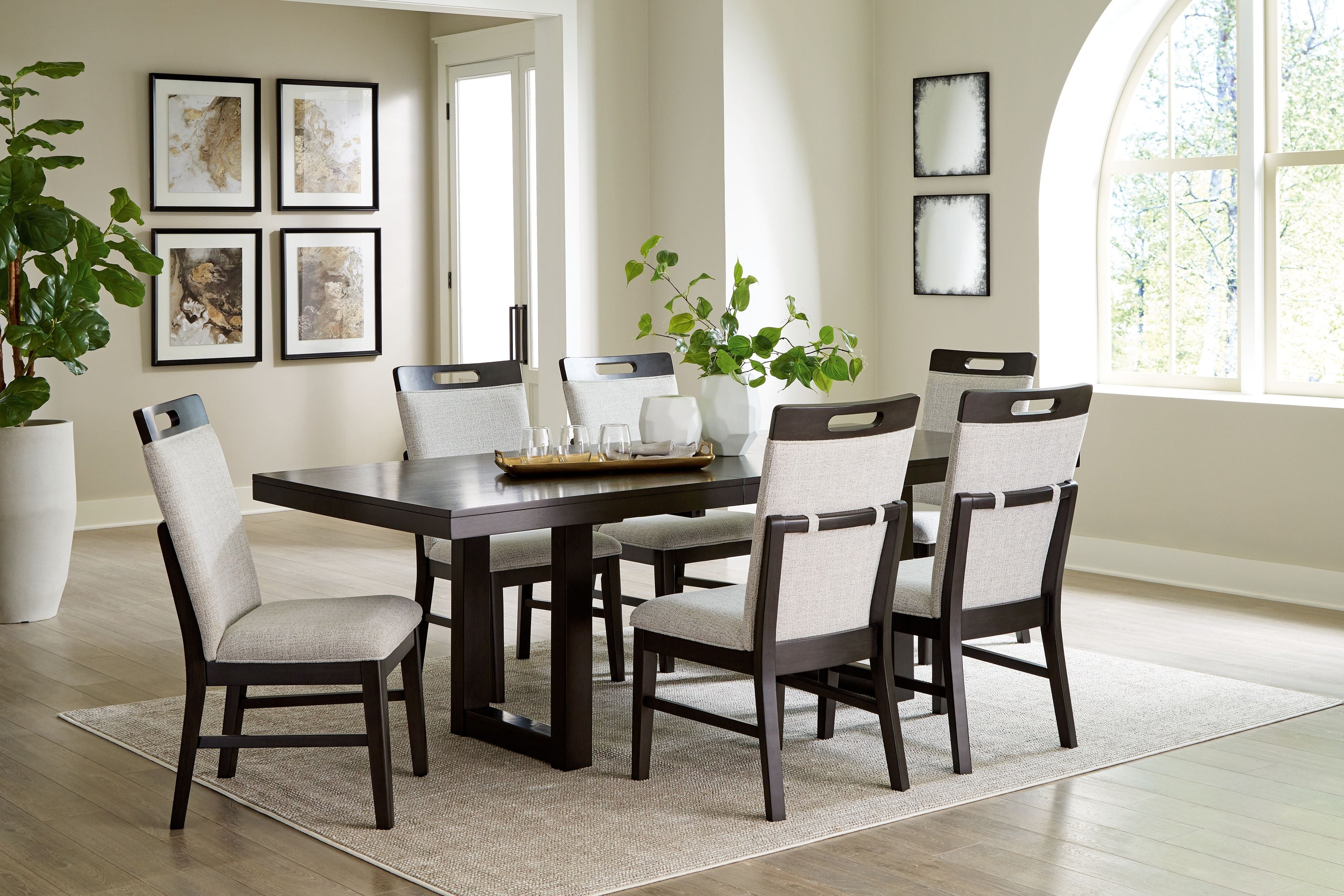 Neymorton - Brun gris foncé - Table rectangulaire extensible 7 pièces, 6 chaises d'appoint