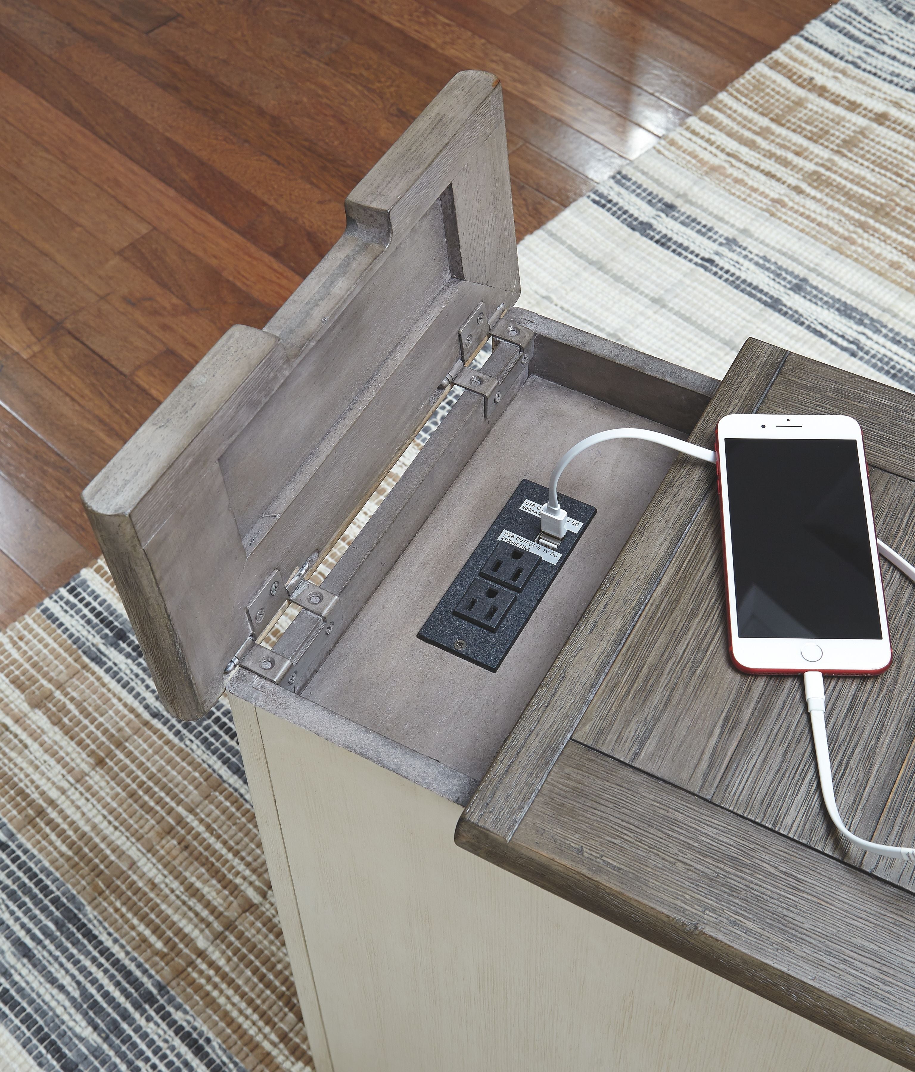 Bolanburg - Table d'appoint avec chaise