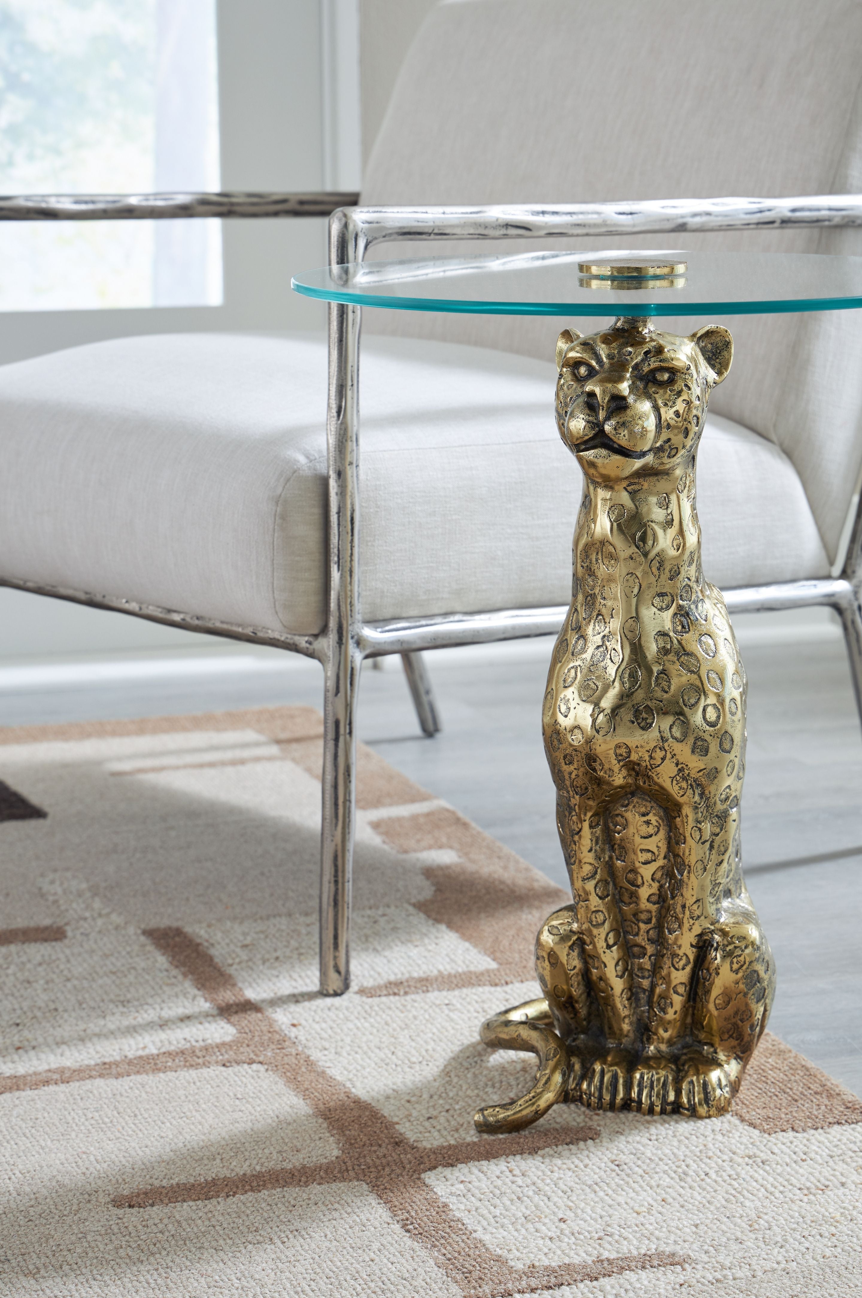 Vallain - Table d'appoint finition or antique