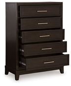 Neymorton - Brun gris foncé - Commode à cinq tiroirs