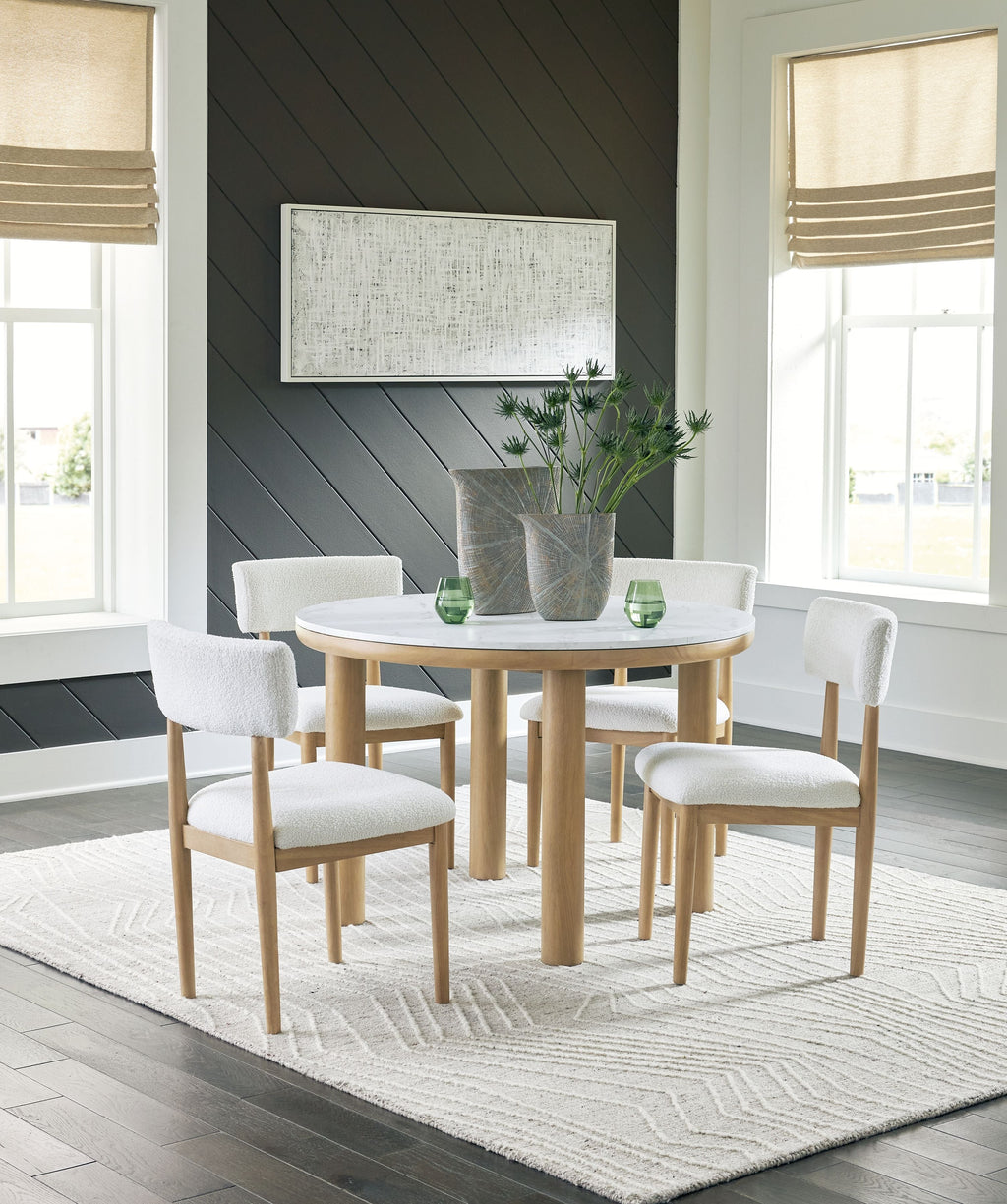 Sawdyn - Blanc / Marron clair - Table de salle à manger ronde 5 pièces, 4 chaises d'appoint