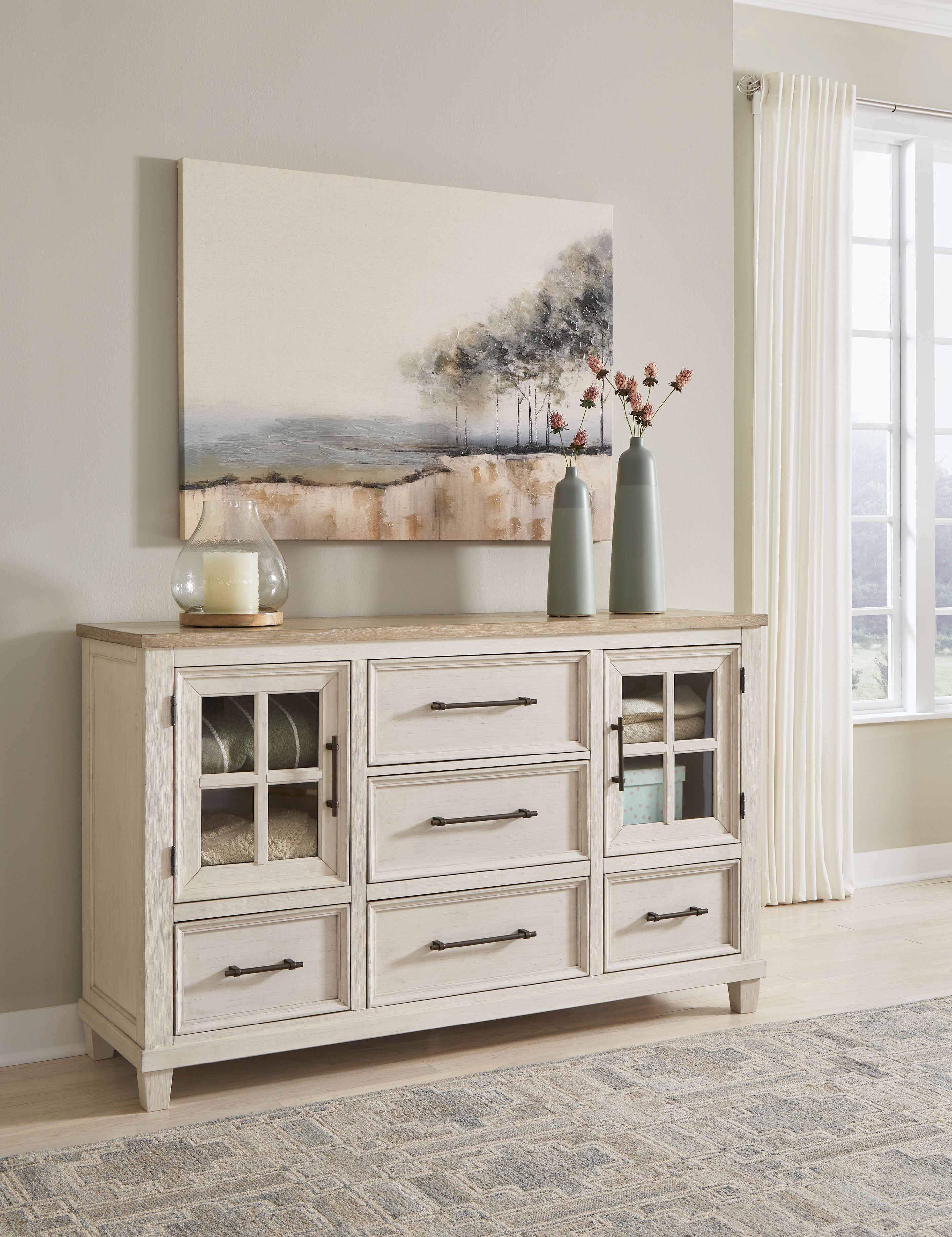Shaybrock - Blanc antique / Marron - Commode