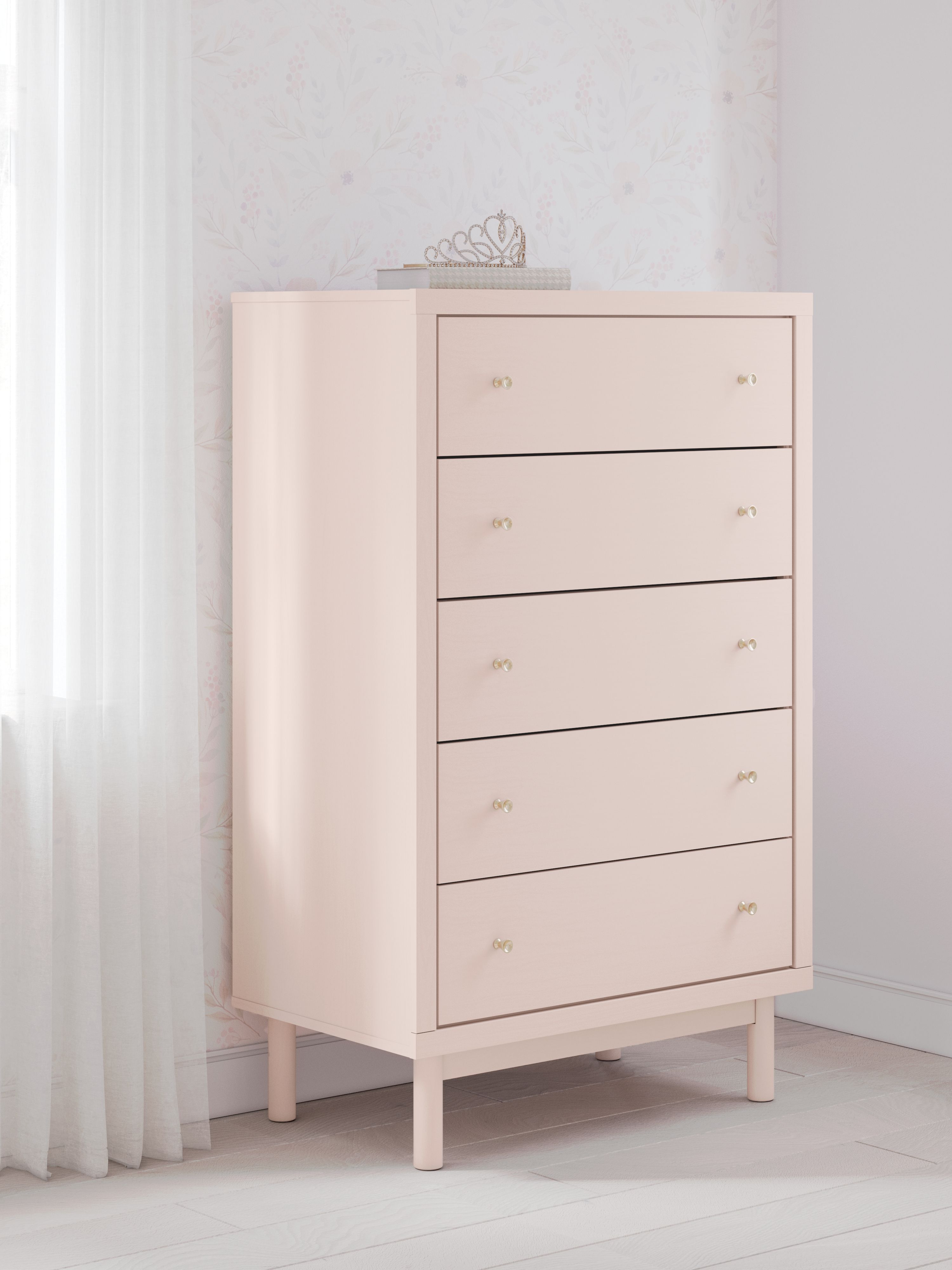 Wistenpine - Blush - Commode à cinq tiroirs