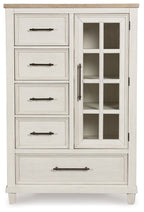 Shaybrock - Blanc antique / Marron - Commode à portes