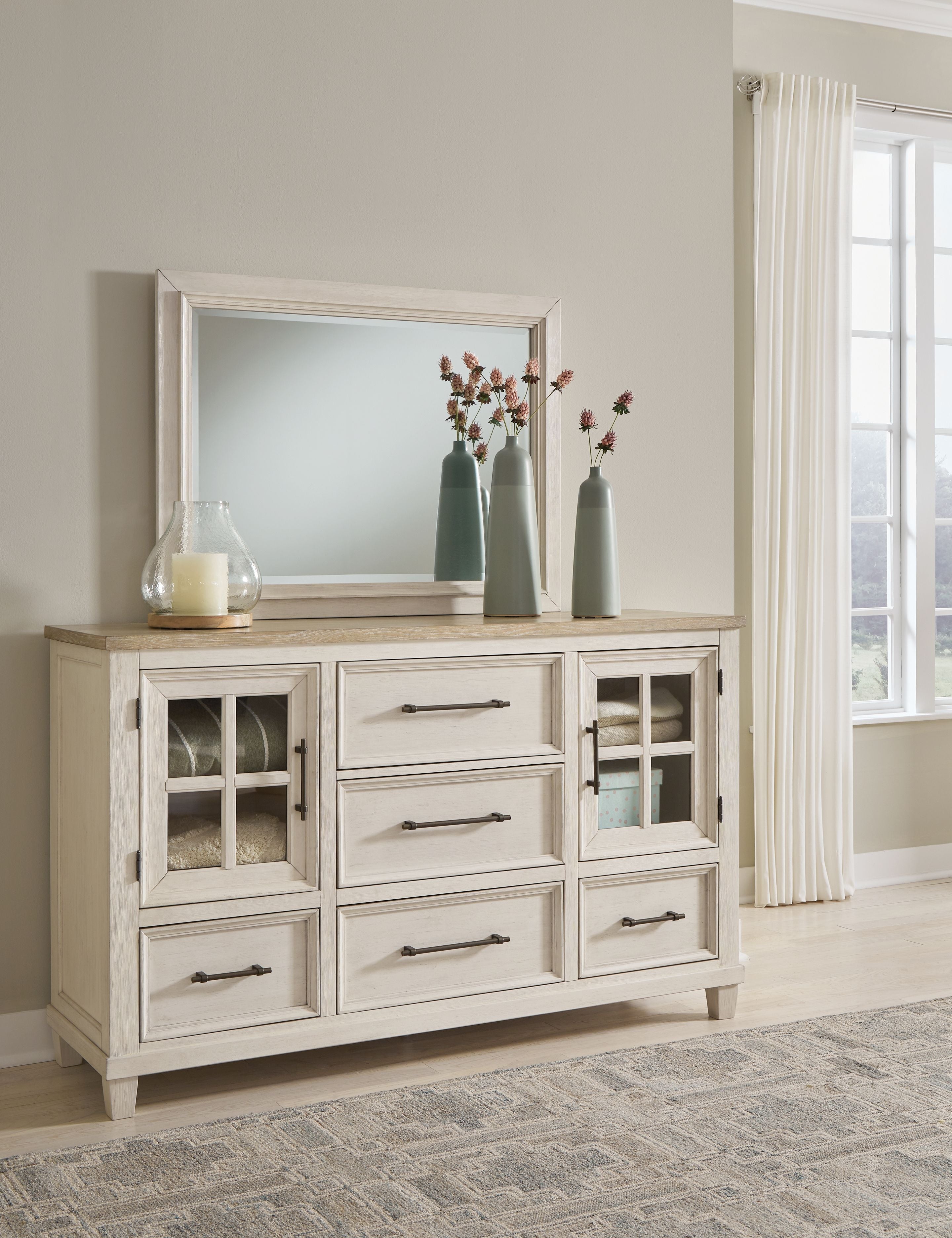 Shaybrock - Blanc antique / Marron - Commode et miroir