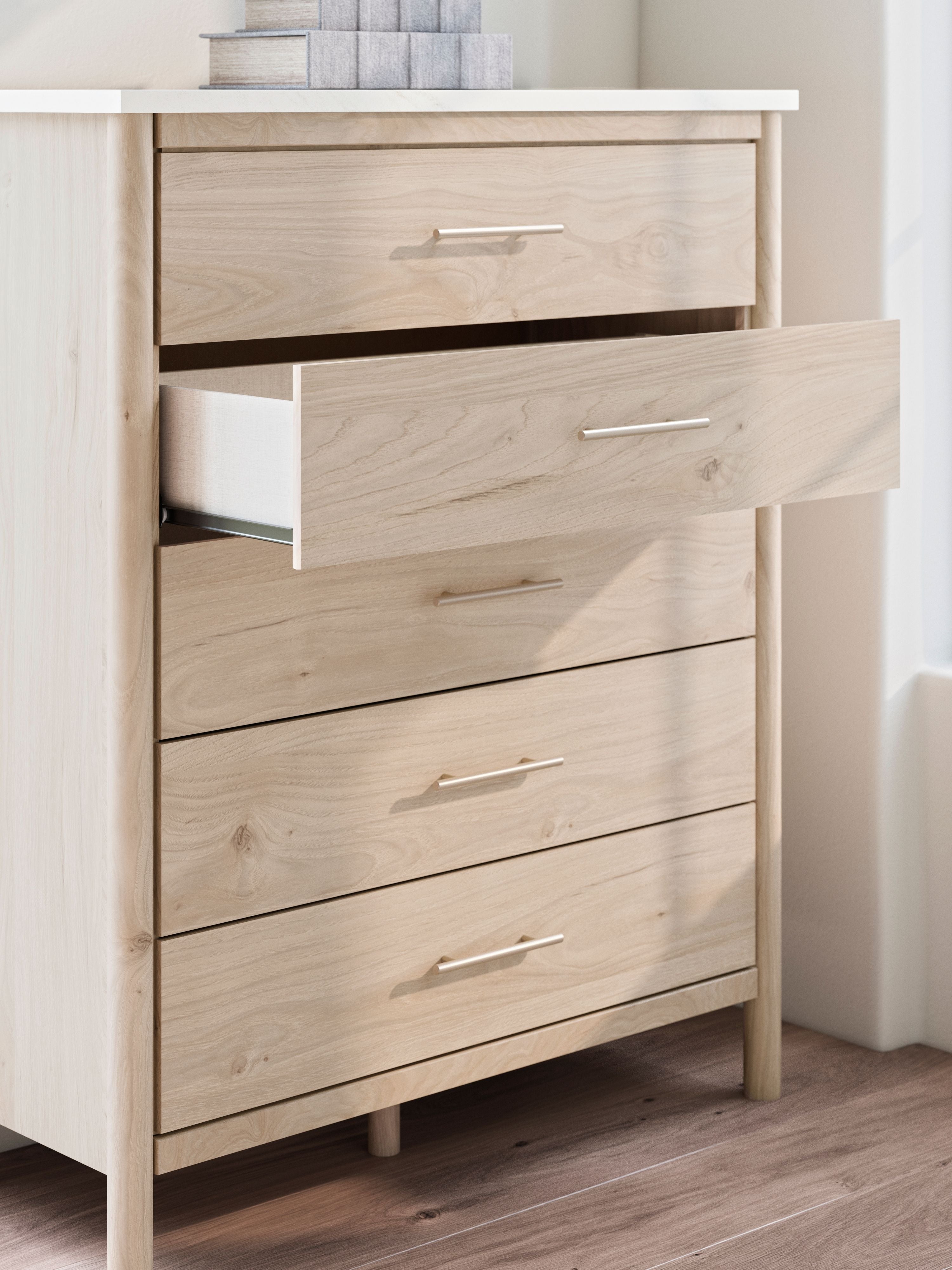 Cadmori - Commode large à cinq tiroirs