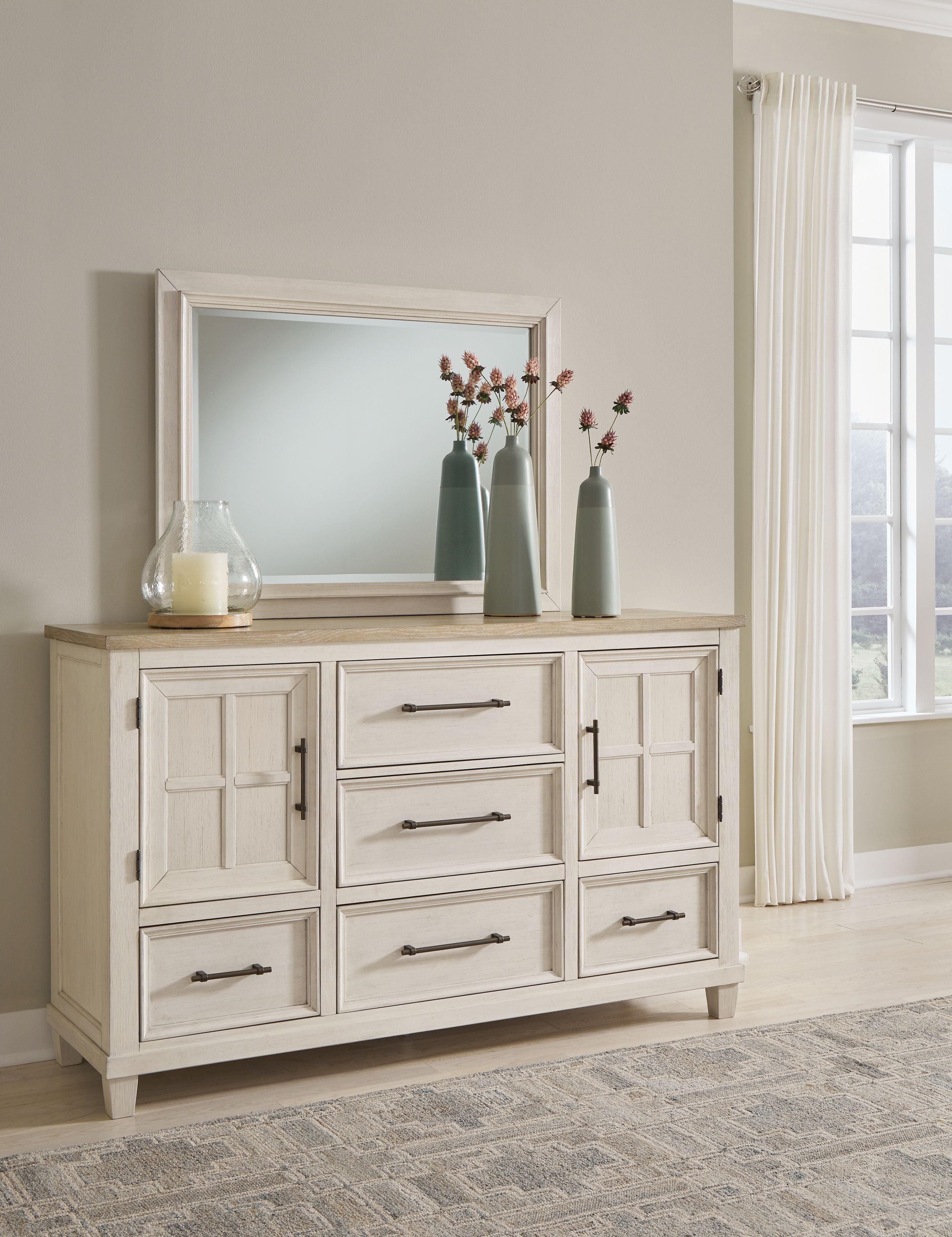 Shaybrock - Blanc antique / Marron - Commode et miroir
