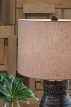 Kerbert - Lampe de table en terre cuite noire vieillie